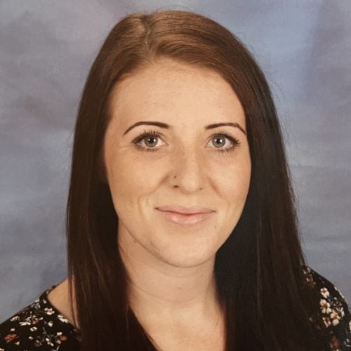Our Staff & How We Teach | BISC Lincoln Park - Feature Cards Tabs
